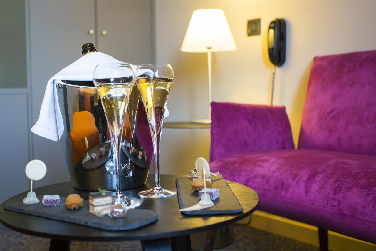 Logis Hotel Du Morvan - Restaurant La Table De Jerome Luzy 외부 사진