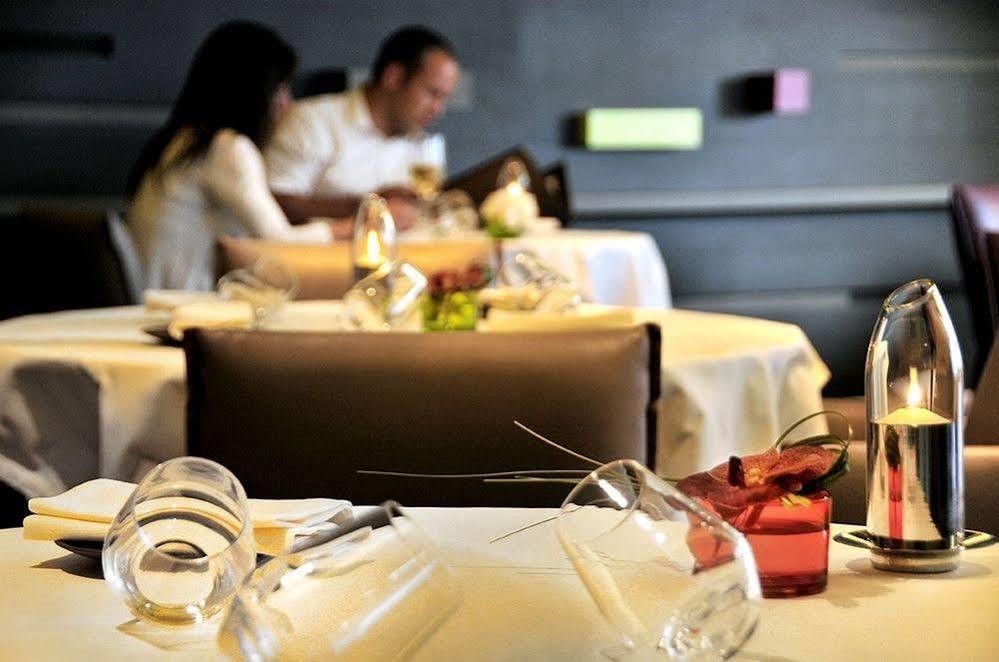 Logis Hotel Du Morvan - Restaurant La Table De Jerome Luzy 외부 사진